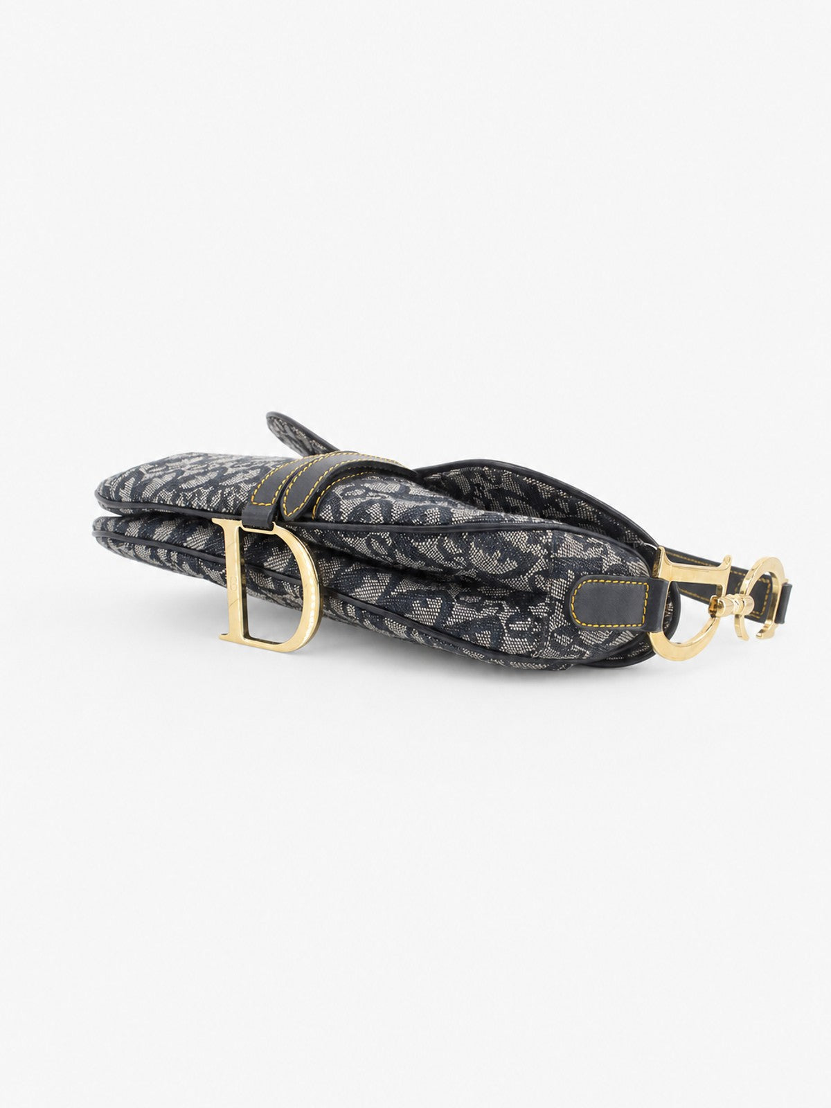 Saddle
