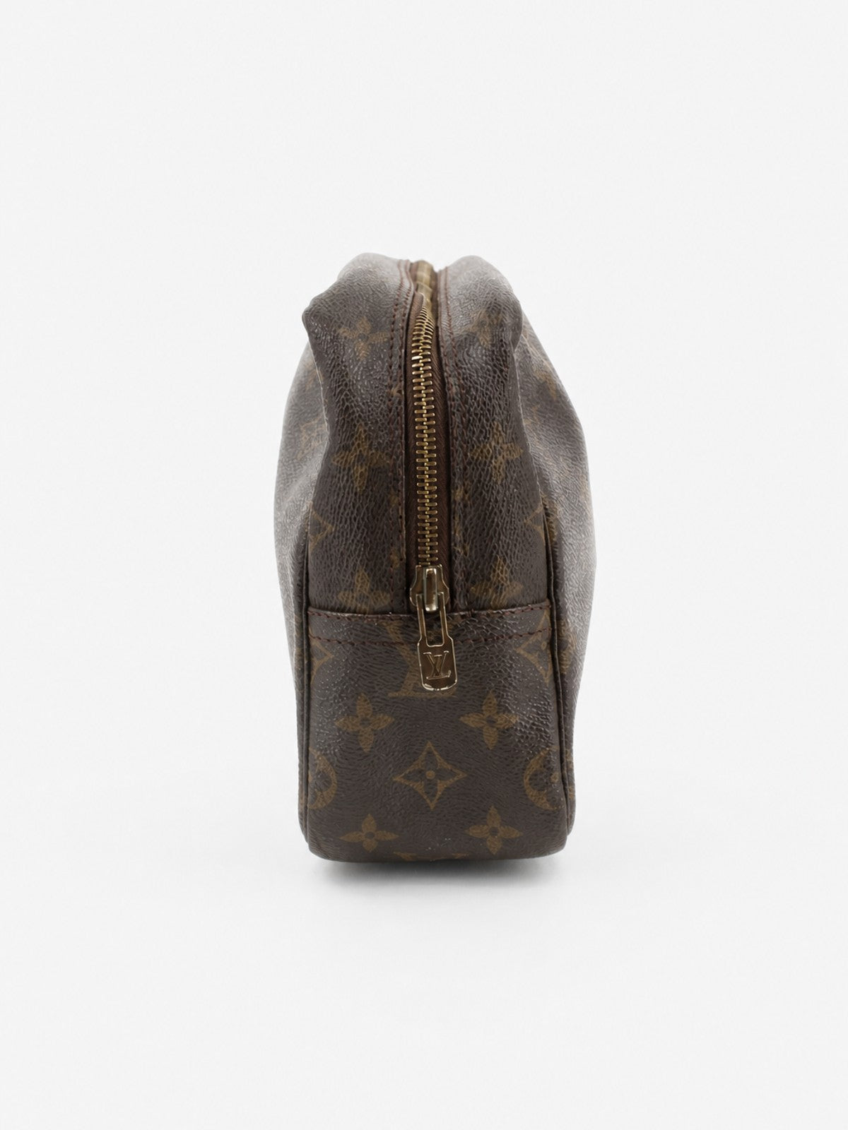 Cosmetic pouch