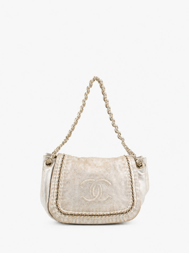 CHANEL SHOULDER BAGS