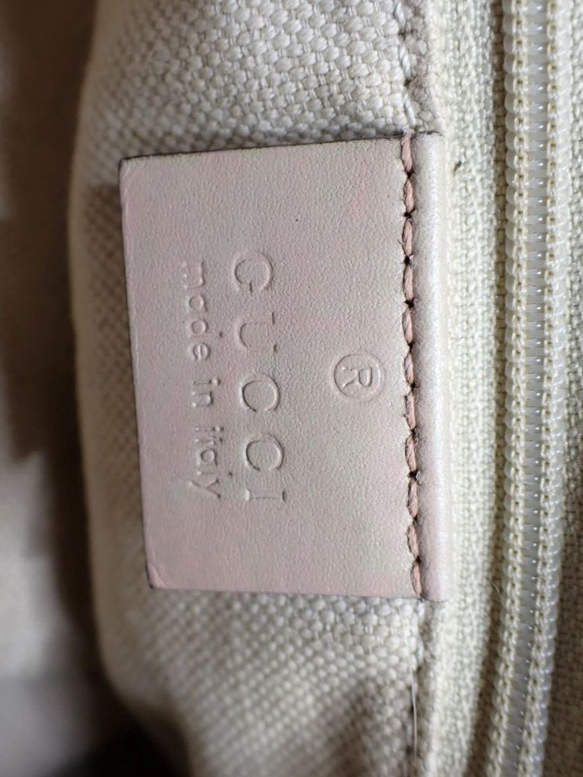 Gucci Sukey Hobo